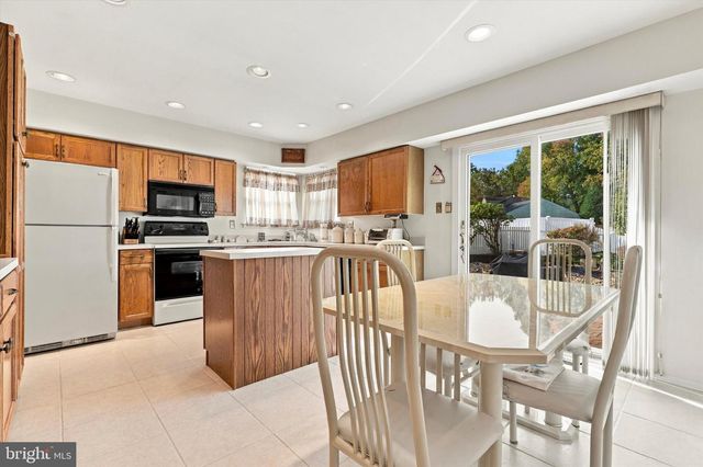 255 ROCK RUN RD, Yardley, PA 19067