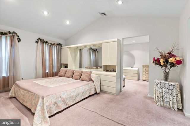 255 ROCK RUN RD, Yardley, PA 19067