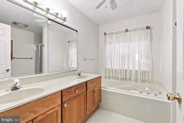 255 ROCK RUN RD, Yardley, PA 19067