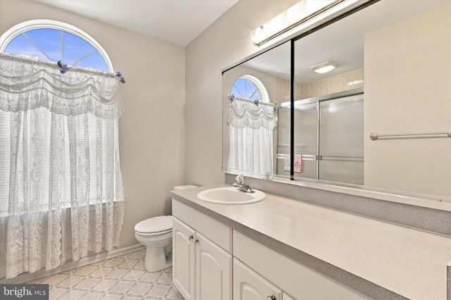 255 ROCK RUN RD, Yardley, PA 19067