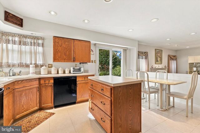 255 ROCK RUN RD, Yardley, PA 19067