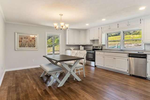 584 Lancaster Hwy, Hickman, TN 38567