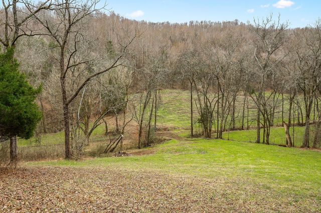 584 Lancaster Hwy, Hickman, TN 38567