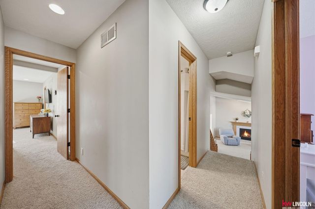 5463 NW 4th Street, Lincoln, NE 68521