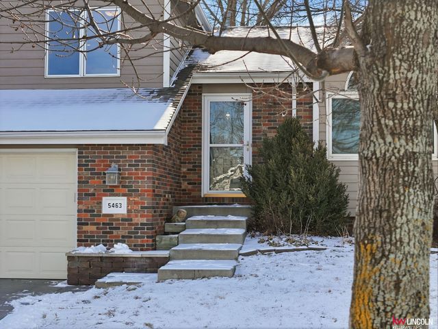 5463 NW 4th Street, Lincoln, NE 68521