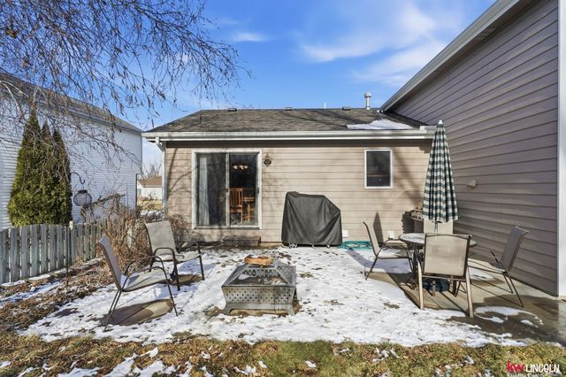 5463 NW 4th Street, Lincoln, NE 68521