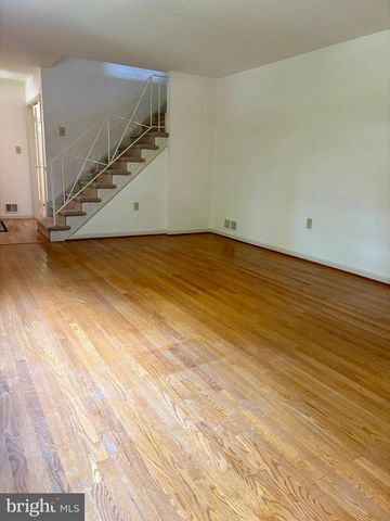 6519 WINNEPEG RD, Bethesda, MD 20817