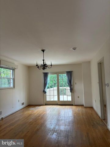 6519 WINNEPEG RD, Bethesda, MD 20817