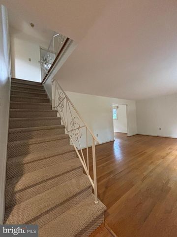 6519 WINNEPEG RD, Bethesda, MD 20817