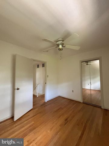 6519 WINNEPEG RD, Bethesda, MD 20817