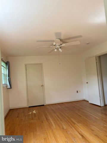 6519 WINNEPEG RD, Bethesda, MD 20817