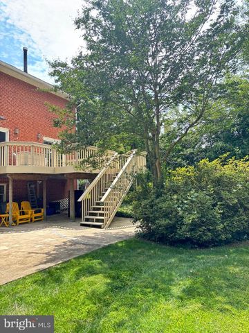 6519 WINNEPEG RD, Bethesda, MD 20817