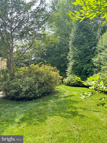 6519 WINNEPEG RD, Bethesda, MD 20817