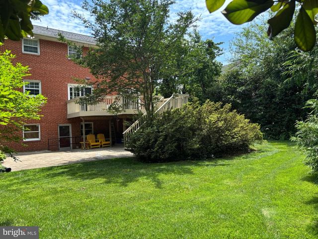 6519 WINNEPEG RD, Bethesda, MD 20817