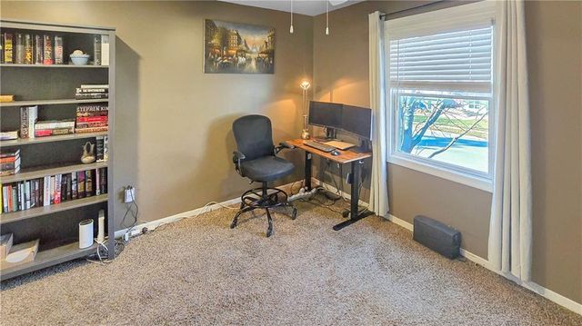 1032 S LINDENWOOD Drive, Olathe, KS 66062