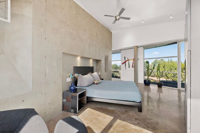 4 Vallecito Road, Santa Fe, NM 87506