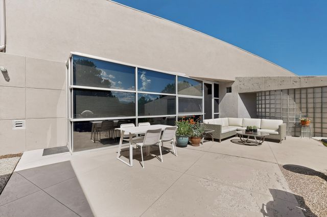4 Vallecito Road, Santa Fe, NM 87506
