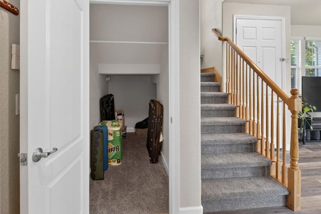 180 Caravaggio Cir, Sacramento, CA 95835