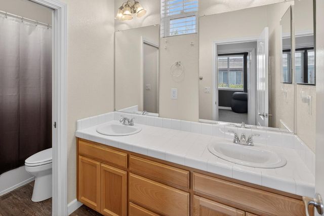 180 Caravaggio Cir, Sacramento, CA 95835