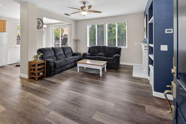 180 Caravaggio Cir, Sacramento, CA 95835