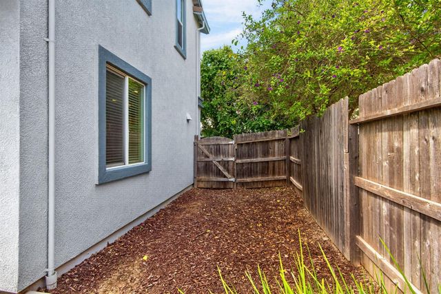 180 Caravaggio Cir, Sacramento, CA 95835