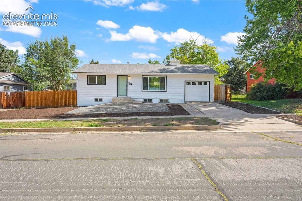 1425 Northview Drive, Colorado Springs, CO 80909 — exterior