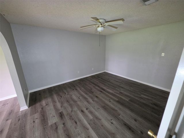 803 Avenue C, Sweeny, TX 77480