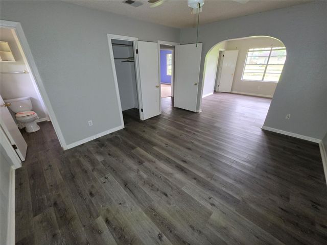 803 Avenue C, Sweeny, TX 77480
