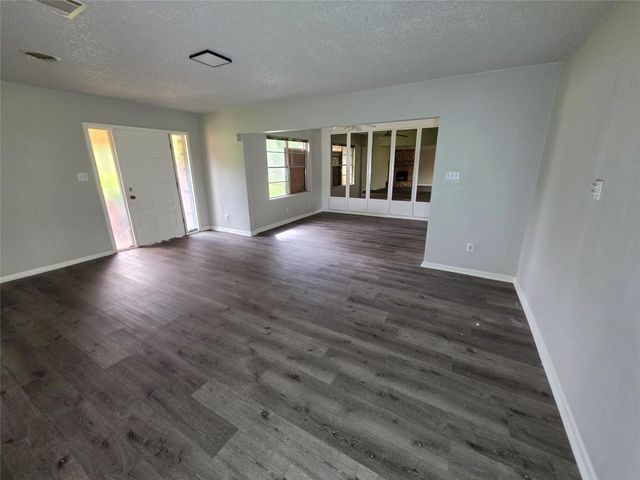 803 Avenue C, Sweeny, TX 77480