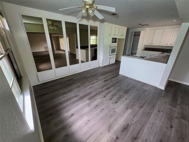 803 Avenue C, Sweeny, TX 77480