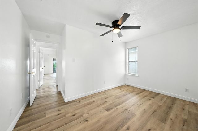 1046 Lake View Drive, Montgomery, TX 77356