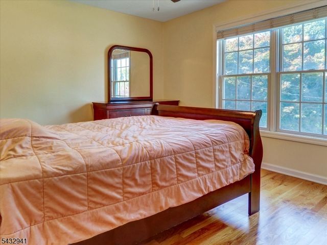 15 Woodrow Pl, West Caldwell Twp., NJ 07006