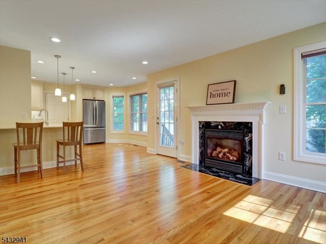 15 Woodrow Pl, West Caldwell Twp., NJ 07006