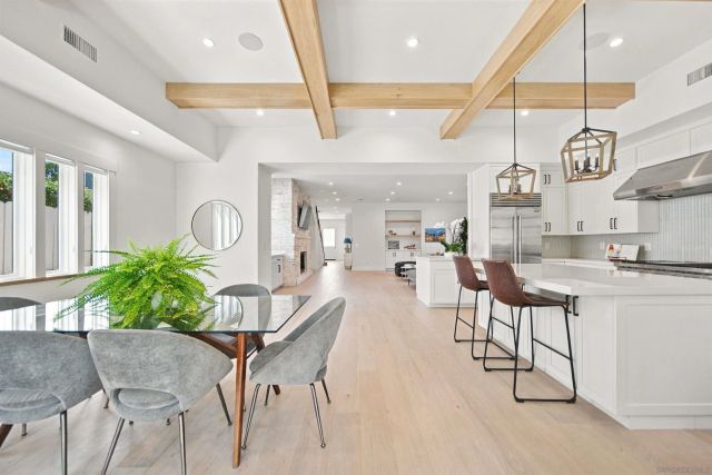 5673 Linda Rosa Ave, La Jolla, CA 92037
