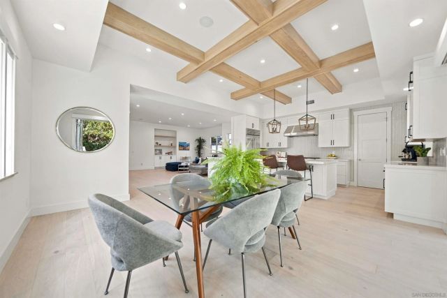 5673 Linda Rosa Ave, La Jolla, CA 92037