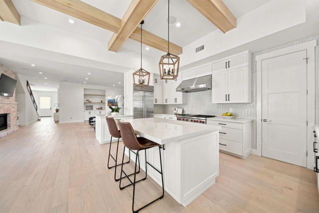 5673 Linda Rosa Ave, La Jolla, CA 92037