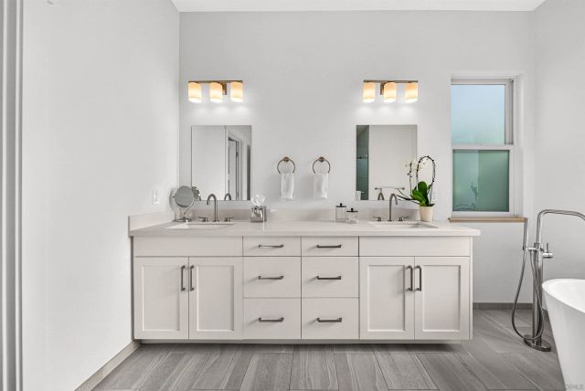 5673 Linda Rosa Ave, La Jolla, CA 92037