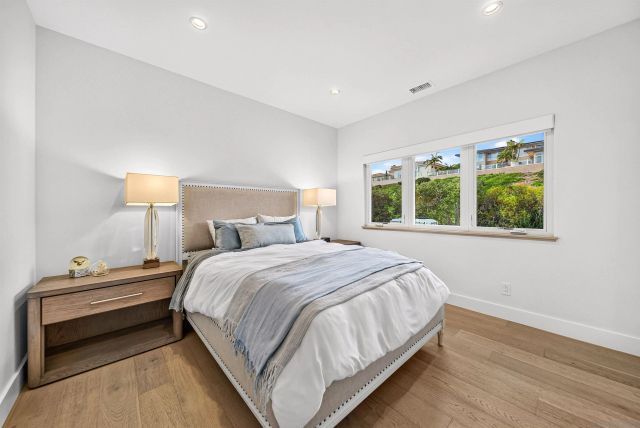 5673 Linda Rosa Ave, La Jolla, CA 92037