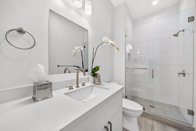 5673 Linda Rosa Ave, La Jolla, CA 92037
