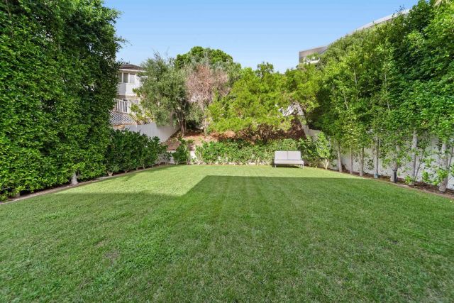 5673 Linda Rosa Ave, La Jolla, CA 92037