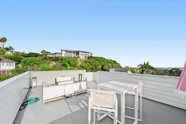 5673 Linda Rosa Ave, La Jolla, CA 92037