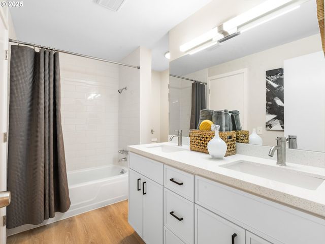 11630 Sw TIGARD St, Tigard, OR 97223