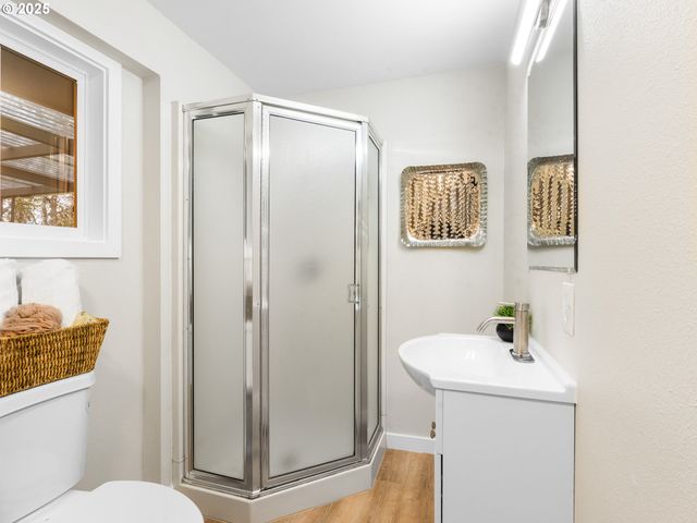 11630 Sw TIGARD St, Tigard, OR 97223