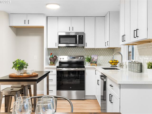 11630 Sw TIGARD St, Tigard, OR 97223