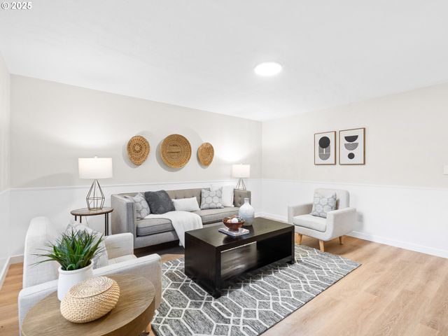 11630 Sw TIGARD St, Tigard, OR 97223