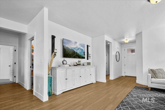 2085 N Concha Ct, Middleton, ID 83644