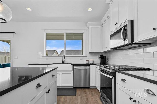 2085 N Concha Ct, Middleton, ID 83644