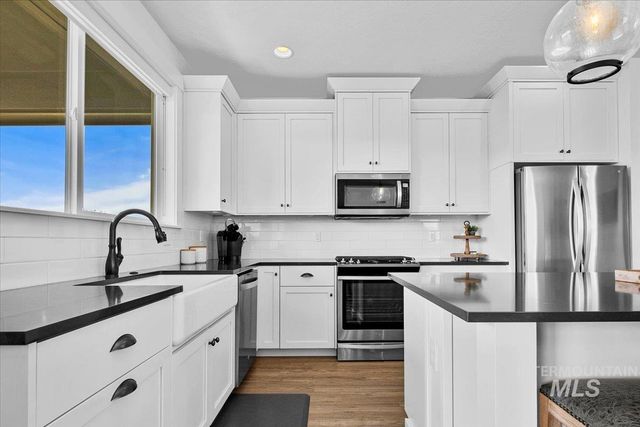 2085 N Concha Ct, Middleton, ID 83644