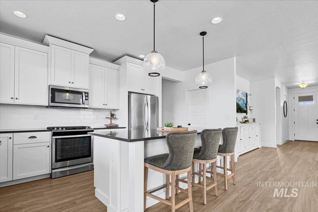 2085 N Concha Ct, Middleton, ID 83644