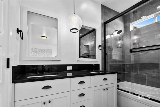 2085 N Concha Ct, Middleton, ID 83644